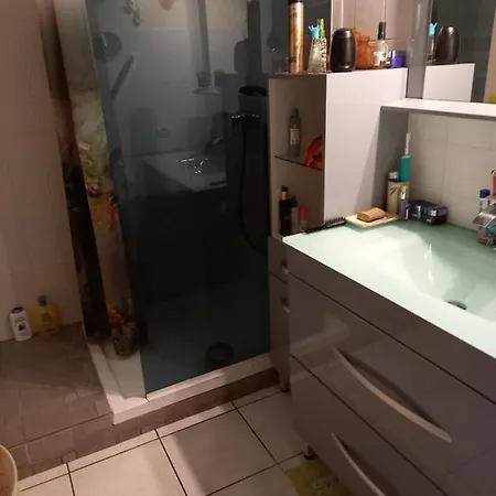 Vue Feerique דירה *